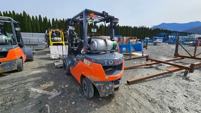 USED 2022 TOYOTA 8FGU25