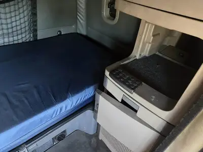 USED 2012 FREIGHTLINER CASCADIA 125