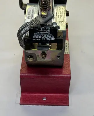 USED HUBBELL HC14-193-807-605