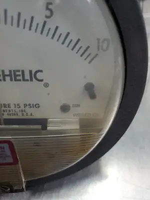 Used Dwyer W52AD CH MAGNEHELIC Gauge, 10 Inches of Water Max Lab Manometers South Carolina US | Palmetto Automation #1160173