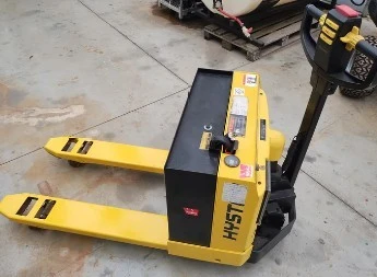 USED 2001 HYSTER W40XT