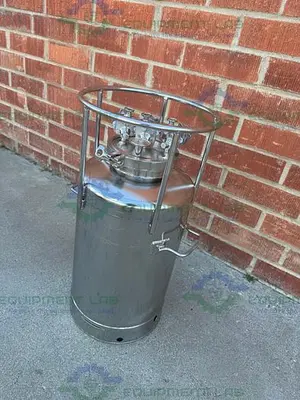 USED ALLOY PRODUCTS 10 LITER STAINLESS STEEL PROCESS / PRESSURE VESSEL 40 PSI