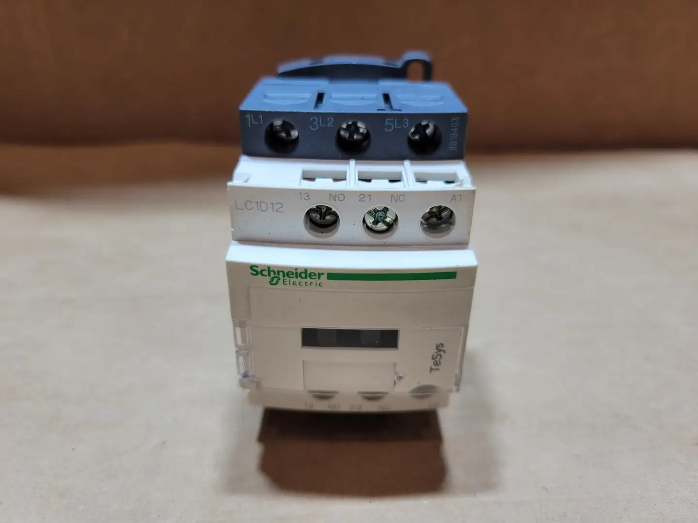 USED SCHNEIDER LC1D12