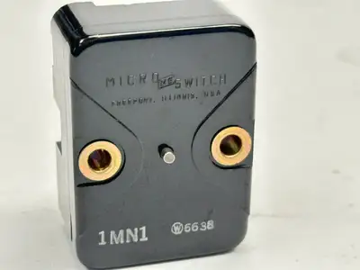 1MN1 | Micro Switch  Limit Switch Contact Block 6638 - Used