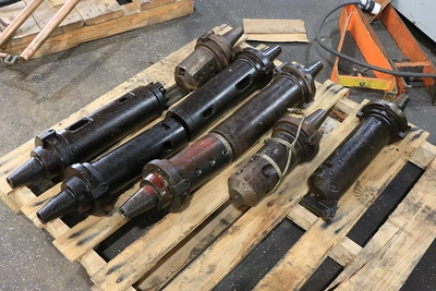 USED Toshiba (8) toolholders for boring mill