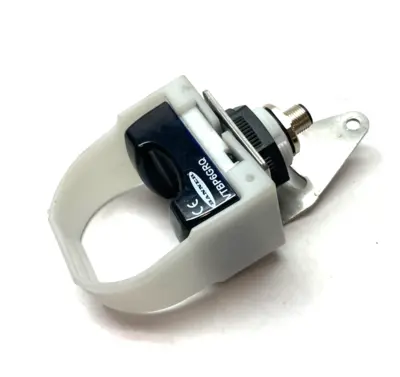 USED BANNER ENGINEERING VERIFICATION TOUCH BUTTON ILLUMINATED 2-COLOR 75937