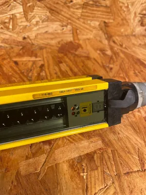 Used Sick Sick C40E-0404CA010 1018660 Light Curtains & Grids South Carolina US | Palmetto Automation #1165494