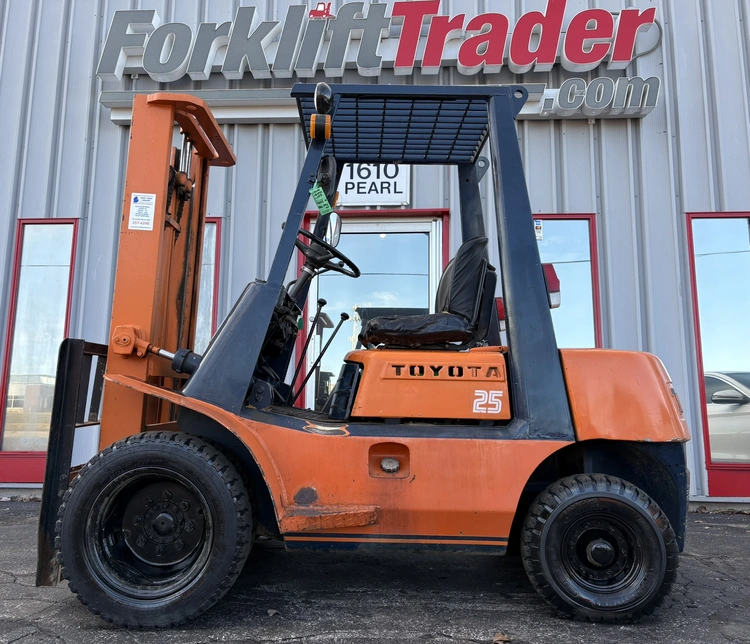 Used TOYOTA 40-2FG25 Misc Forklifts | Forklifttrader.com #577494