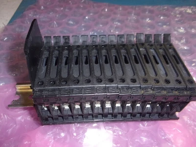 USED PHOENIX CONTACT UK6.3-HESI