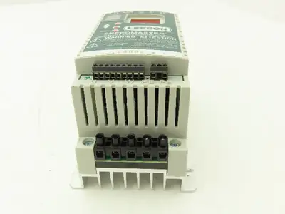 Leeson 174270.00 VFD Drive Input 1PH Output 3PH 4.2A 0-240Hz 1HP