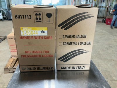 Used LOT OF (2) 3 GALLON CLEAR ITALIAN GLASS CARBOYS Restaurant Storage Containers Michigan US | Miedema Asset Management Group #1580153