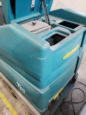 USED TENNANT T15