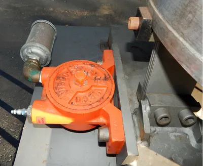USED CUSTOM 38 MM CAPPER 38 MM CAPPER