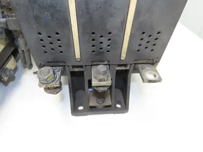 Westinghouse 2045A4 AC Motor Starter Contactor 200Hp 600V 3Ph Star Delta Size 5