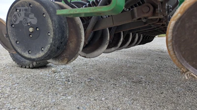 USED 2008 JOHN DEERE 1590