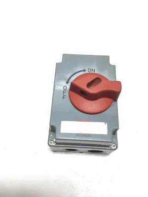 Mennekes ME 30MS1A-M2 Disconnect Switch 30Amp 3PH 15HP