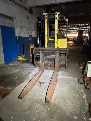 Used HOIST FKE 15 4-Wheel Sit down Electric Counterbalance Forklifts Michigan US | Aucto #1334359