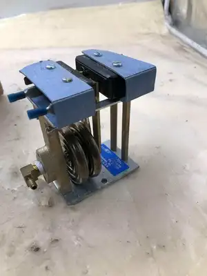 Johnson Controls P-7210-1 Replacement High/Low Pressure Switch -NIB