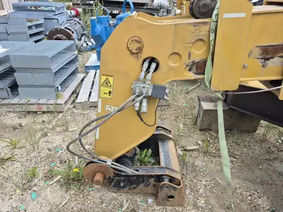 USED CATERPILLAR TH560B