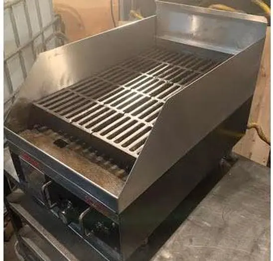 Starmax 15" radiant Char Broiler