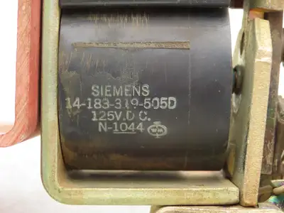 Siemens 14-193-770-566 DC Contactor 1000VDC 200A Interlock 125VDC Coil *READ