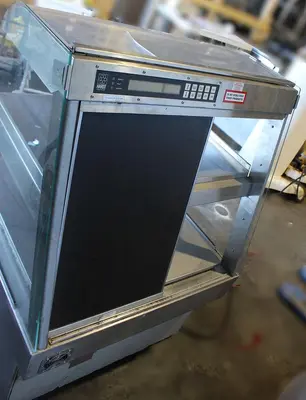 HARDT 36" Heated Merchandiser - GREAT FOR CHICKEN - HOT FOOD ITEMS
