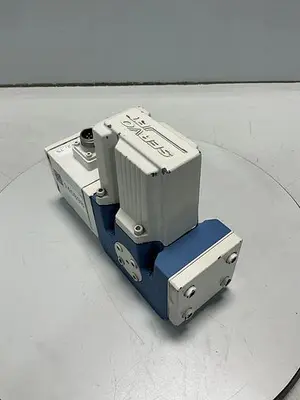 USED MOOG D661-5009