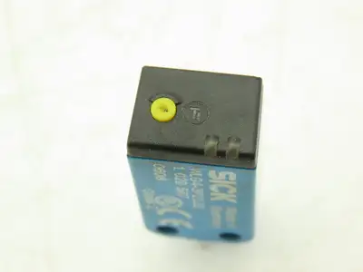 Sick WLG4-3P2132 Miniature Photoelectric Sensor 1cm-4.5m 650nm 10-30VDC PNP