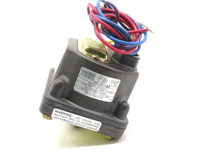 NEW BARKSDALE D2H-H18-B3 PRESSURE SWITCH D2HH18B3 D2HH18 870716
