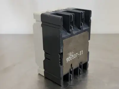 USED CUTLER-HAMMER EHD3030