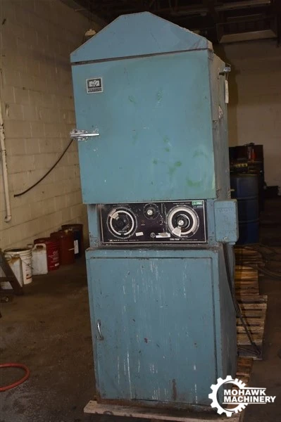 500-DEGREE BLUE M “OV-500C-1” ELECTRICAL CONVECTION OVEN (19” X 15” X 18”)