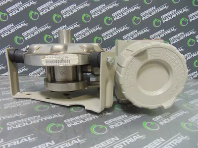 Bailey Controls BC1161131 Series 10 Low Differential Pressure Transmitter Used