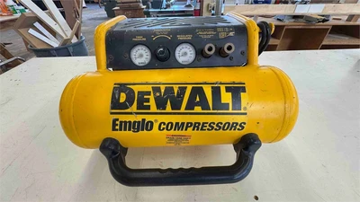 Used DEWALT D55155 Air Compressors, Portable California US | MachineryMax #1393385