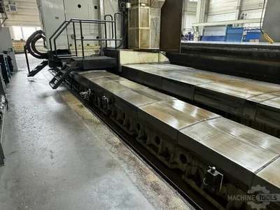 USED 2000 ANAYAK HVM 11000