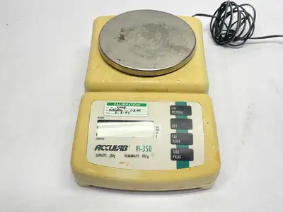 USED ACCULAB TOPLOADING BALANCE 0.01G READABILITY 350G CAPACITY