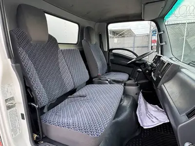 Used 2023 ISUZU NPR HD Box trucks Florida US | Truck and Van Outlet #1509234