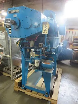 USED 2011 GLOUCESTER 25225R2