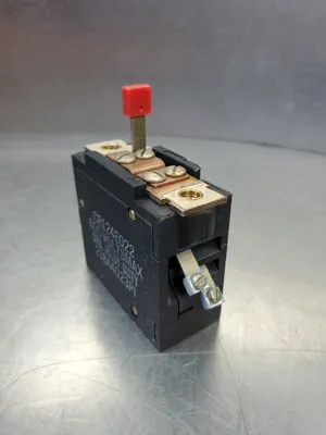 Allen Bradley CR124E022 600V STD PILOT DUTY RELAY. 4E-25