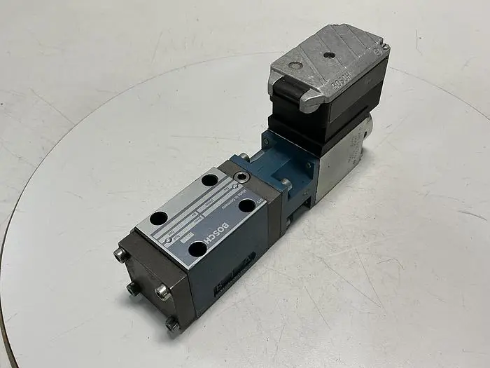 Used BOSCH 0 811 402 058 Valves/Fittings Michigan US | Ideal Machinery #695293