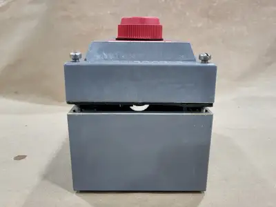 NEW ALLEN-BRADLEY 800H-2HA4R