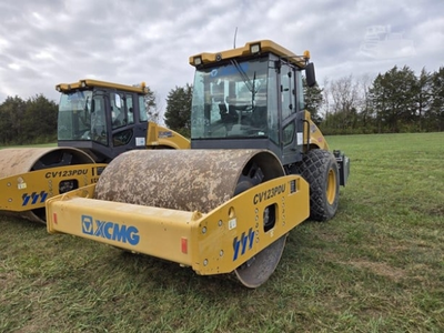 USED 2022 XCMG CV123PD