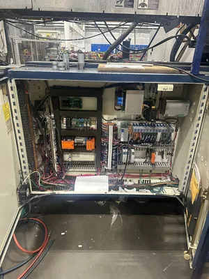 2004 VAN DORN Caliber 2200 Horizontal Plastic Injection Molding Machines | JYC MACHINERY (9)