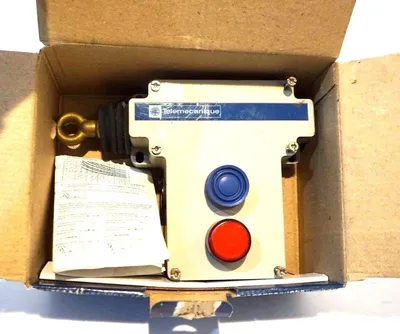 NEW TELEMECANIQUE XY2-CE2A297H7 CABLE PULL SWITCH XY2CE2A297H7