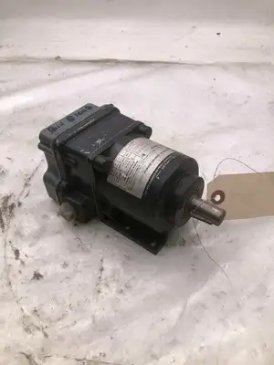 Hubbell 2210-132CC13 Pilot Duty Speed Switch 120/240/480VAC 125/250VDC