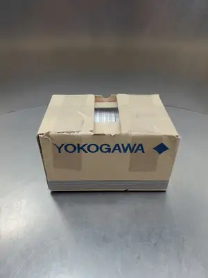 USED Yokogawa UT550-00 Temperature Controller Module, 100-240VAC, 20VA
