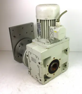 Used LENZE MDEMA1M071-32 A.C. Motors | Industrial Parts R Us Inc. #359590