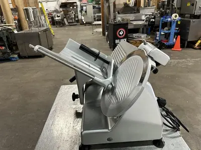 USED GLOBE G12