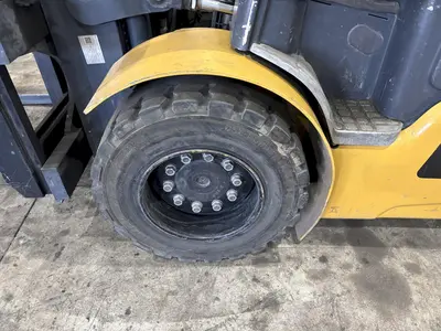 USED CAT 2EP11000
