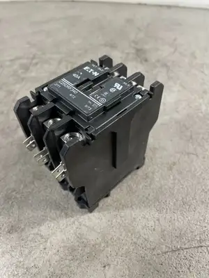 USED EATON/CUTLER HAMMER EATON/CUTLER HAMMER C25DRF340A