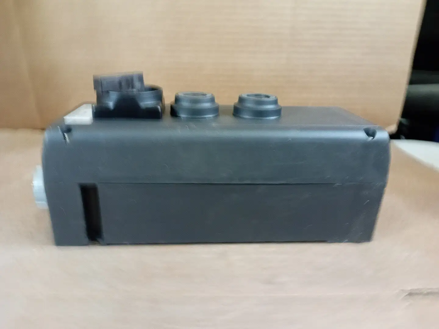 NEW EATON CHG434